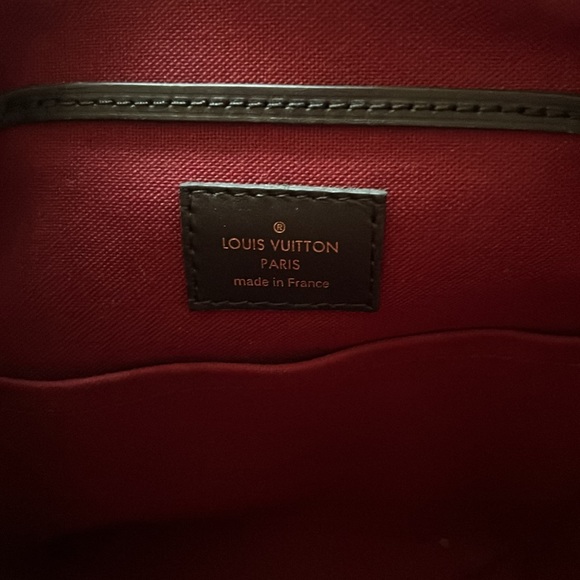 Louis Vuitton Monogram Montsouris BB backpack with fuchsia interior - Picture 4 of 6